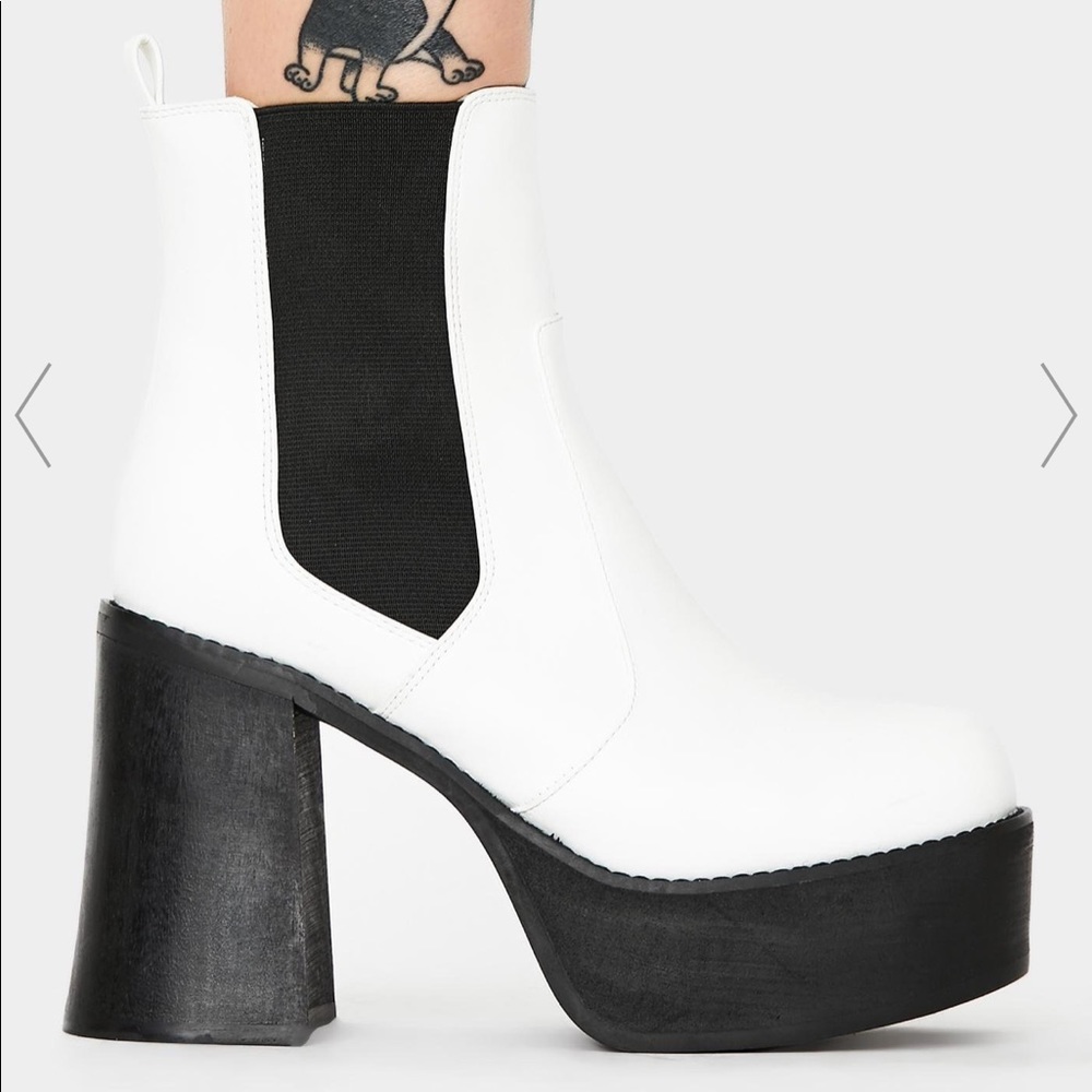 Current Mood Dollskill Platform Boots NWT White 11